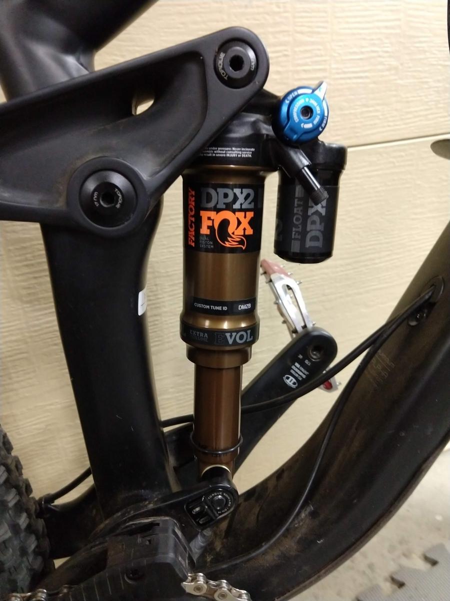 Fox DPX2 mounted in 2017 Trek Fuel EX 7