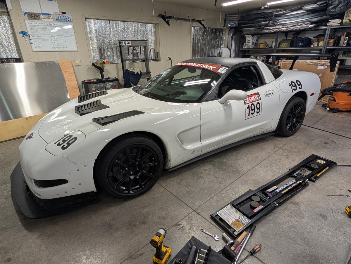 Shred Jesse's corvette, all swapped from OnGrid GT class to full aero for SCCA Max 2 class.