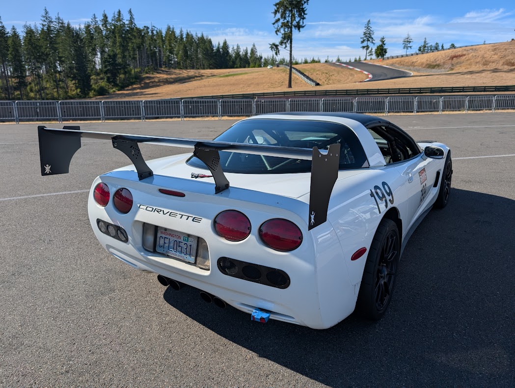 Shred Jesse's white 1999 C5 Corvette with full aero at the Ridge Motorsports Park for OnGrid time attack